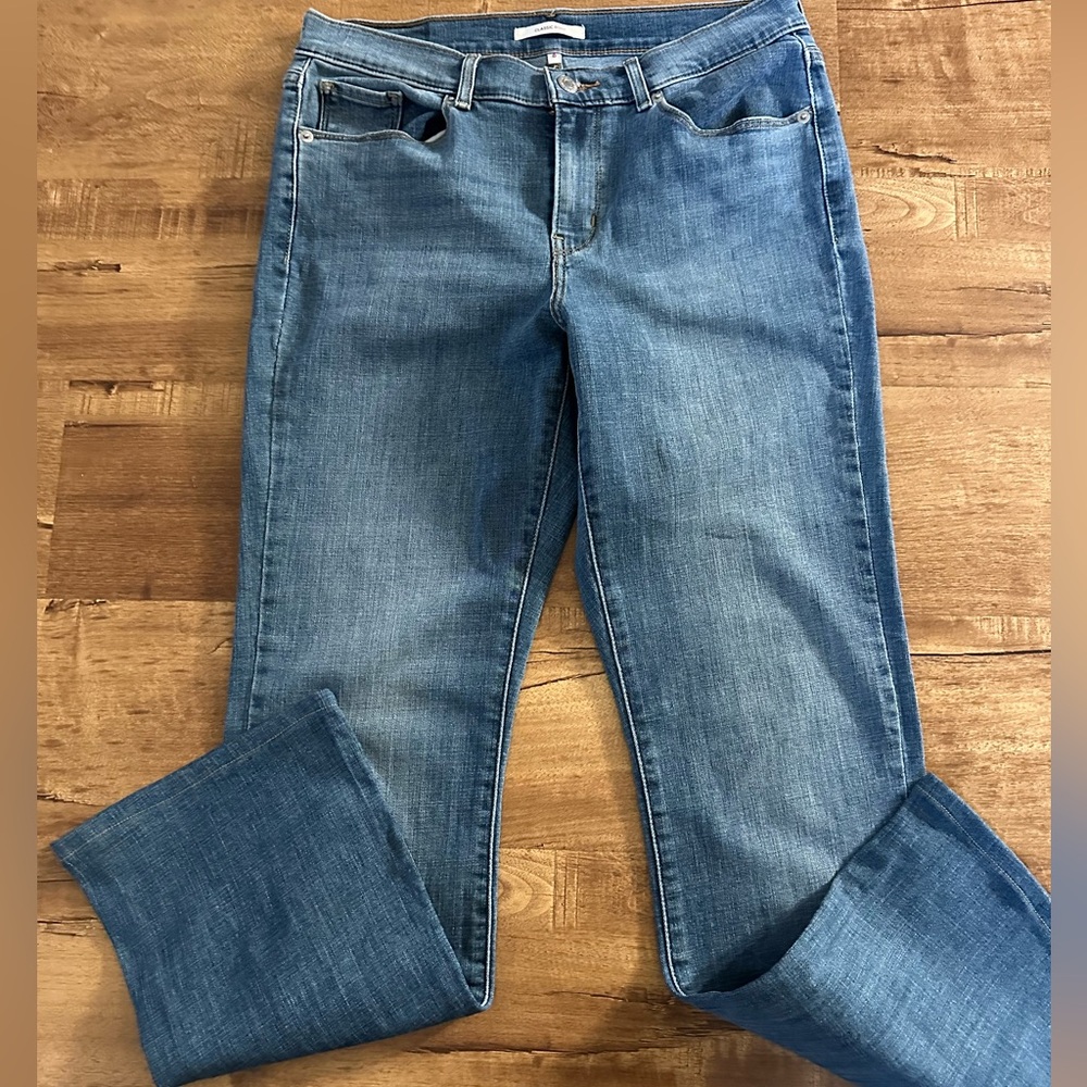 Levi’s Women’s Classic Bootcut Jeans